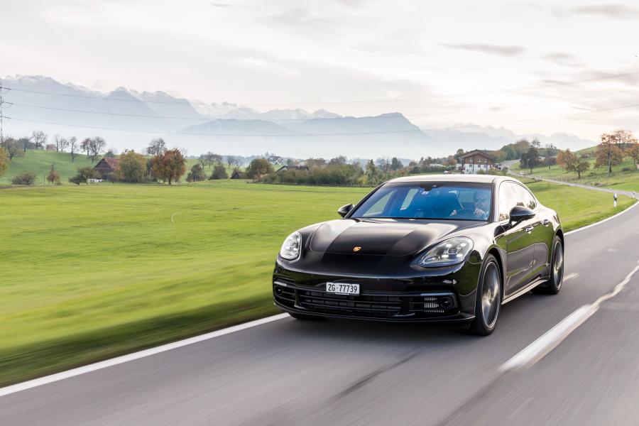  Porsche Panamera 4S 2016 года  (фото 11 из 65)